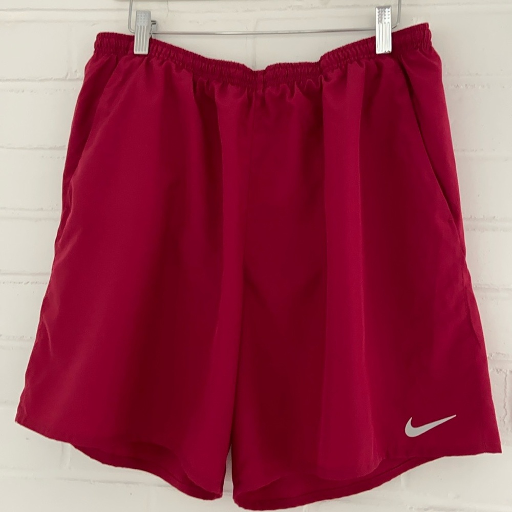 Nike Men's Red/Burgandy Sports Shorts With Drawstring Size XXL